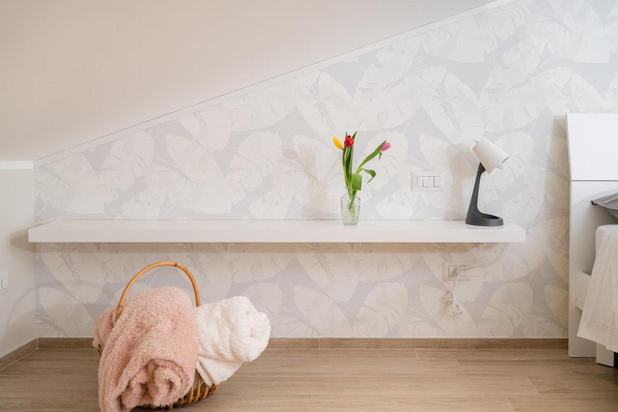 Otium Rooms / Camere E Appartamenti Morrovalle Exteriör bild